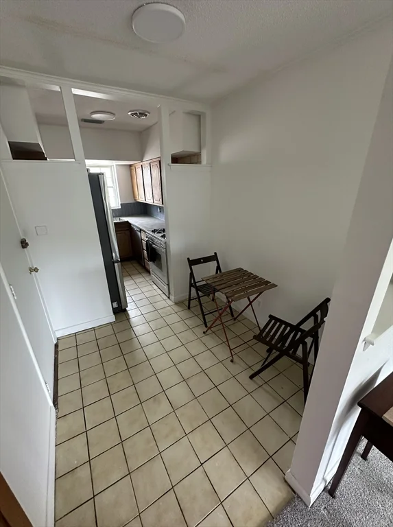 2 bed, 1 bath apartment for rent at 194 Lake Shore Rd Unit 4, Brighton — photo 6 of 14