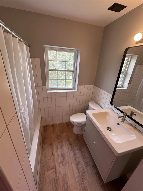 2 bed, 1 bath apartment for rent at 194 Lake Shore Rd Unit 4, Brighton — photo 11 of 14