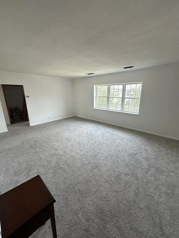 2 bed, 1 bath apartment for rent at 194 Lake Shore Rd Unit 4, Brighton — photo 4 of 14
