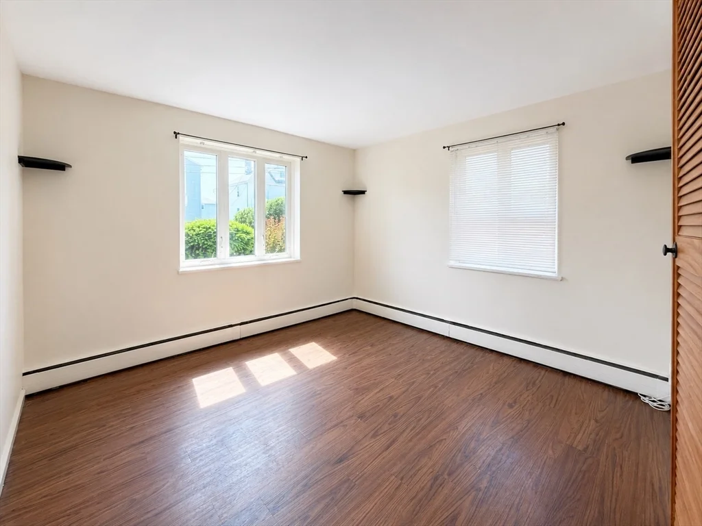 2 bed, 1 bath apartment for rent at 194 Lexignton St Unit U1, Watertown — photo 5 of 17