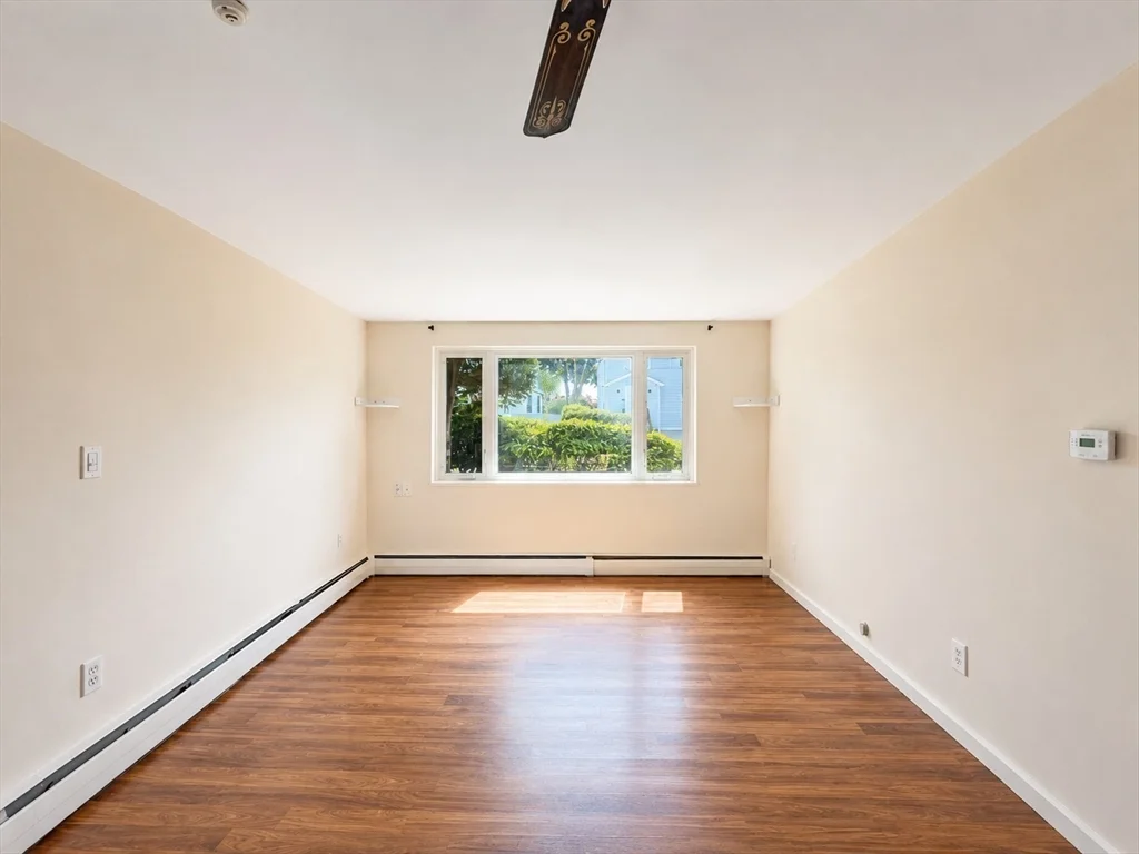2 bed, 1 bath apartment for rent at 194 Lexignton St Unit U1, Watertown — photo 3 of 17