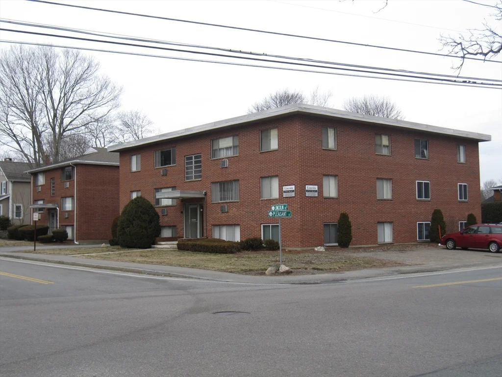 2 bed, 1 bath apartment for rent at 194 Lincoln St Unit 8, Stoughton — photo 18 of 18