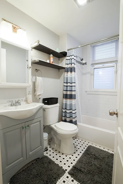3 bed, 1 bath apartment for rent at 194 Marion St Unit 2, East Boston — photo 8 of 8