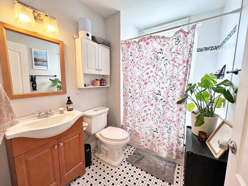 3 bed, 1 bath apartment for rent at 194 Marion St Unit 3, East Boston — photo 7 of 15