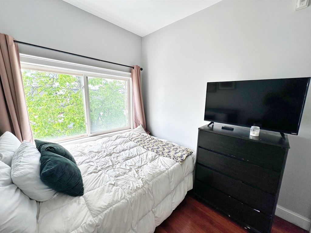 3 bed, 1 bath apartment for rent at 194 Marion St Unit 3, East Boston — photo 14 of 15
