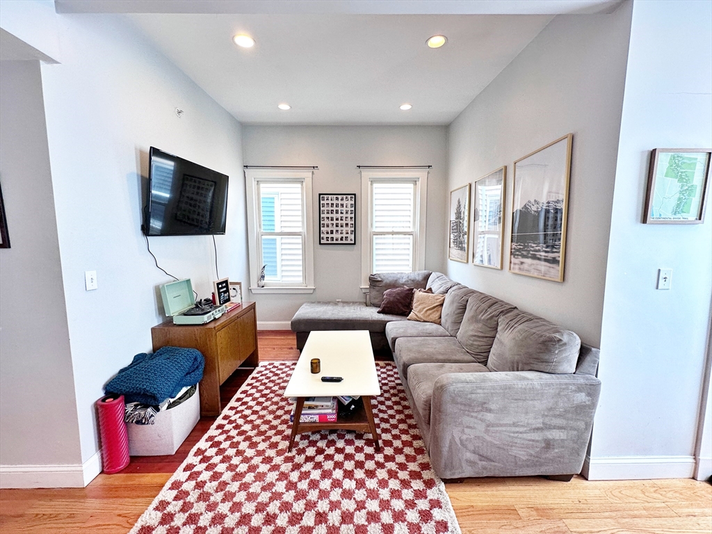 3 bed, 1 bath apartment for rent at 194 Marion St Unit 3, East Boston — photo 4 of 15