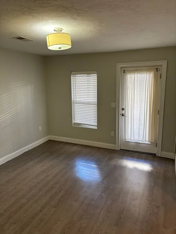 2 bed, 2 bath apartment for rent at 194 Maverick St Unit 3, East Boston — photo 4 of 7