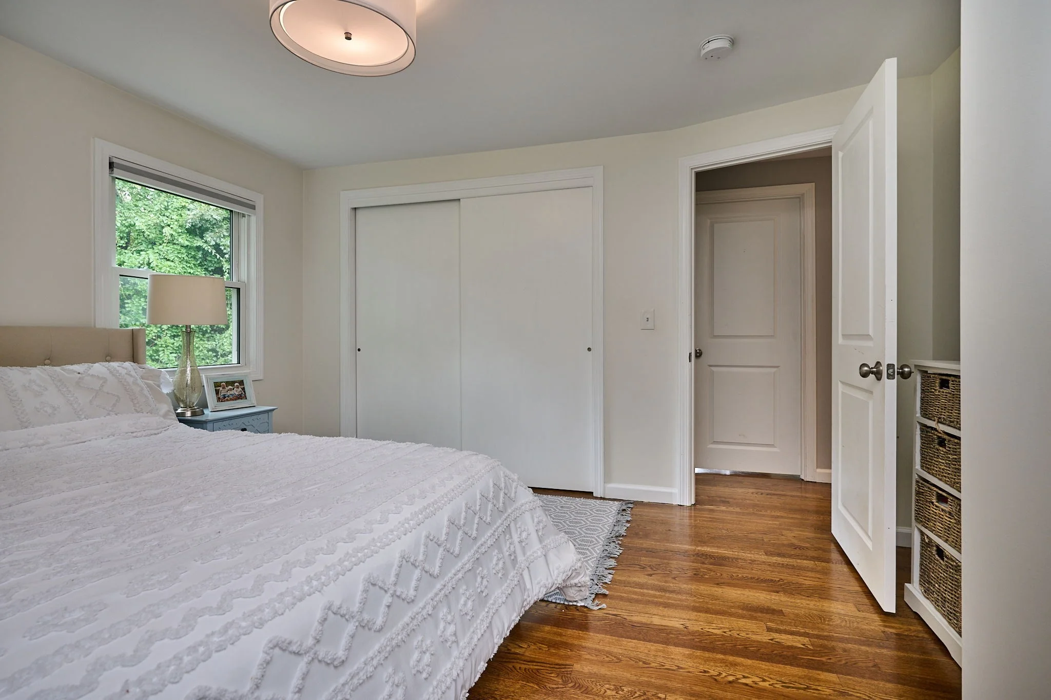 4 bed, 2 bath apartment for rent at 194 Pleasant St, East Longmeadow — photo 10 of 18