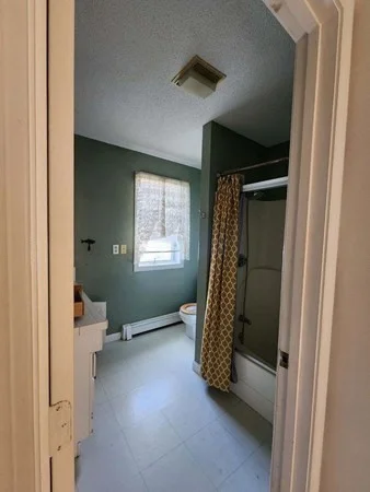 2 bed, 1 bath apartment for rent at 194 Rockdale Ave Unit 2L, New Bedford — photo 9 of 11