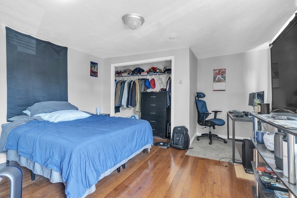 3 bed, 2 bath apartment for rent at 194 W 5th St, South Boston — photo 8 of 10