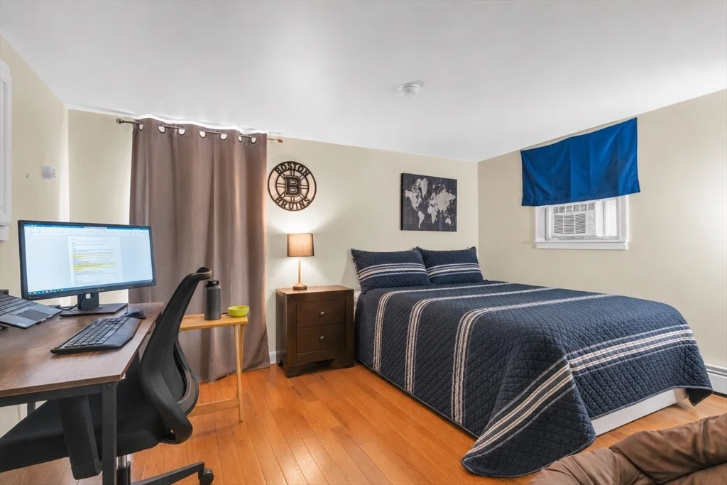 3 bed, 2 bath apartment for rent at 194 W 5th St, South Boston — photo 4 of 10