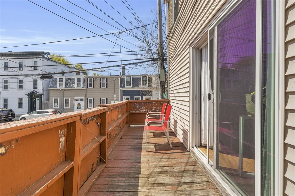 3 bed, 2 bath apartment for rent at 194 W 5th St, South Boston — photo 9 of 10