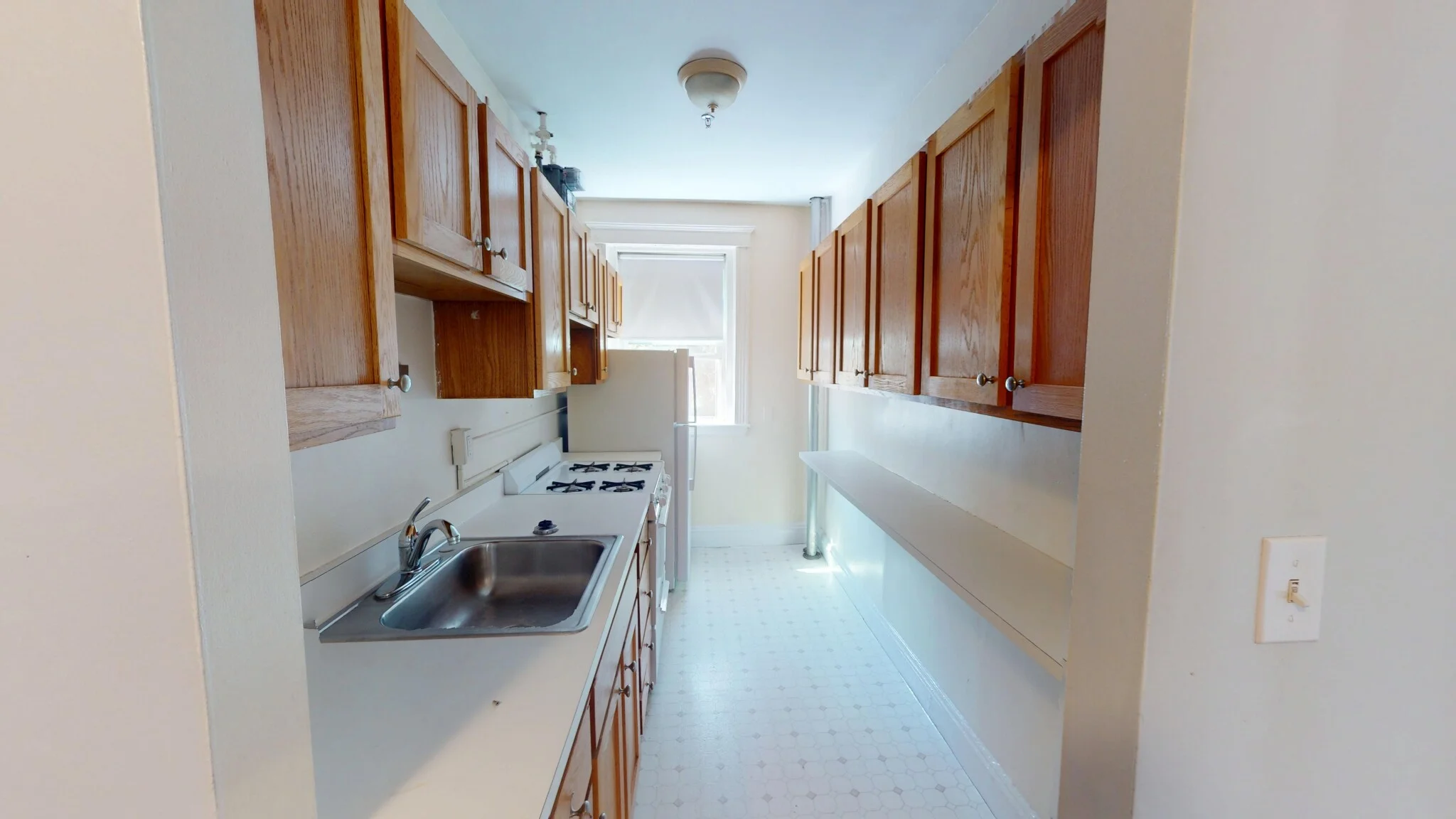 2 bed, 1 bath apartment for rent at 1940 Commonwealth Ave Unit 46, Brighton — photo 5 of 31