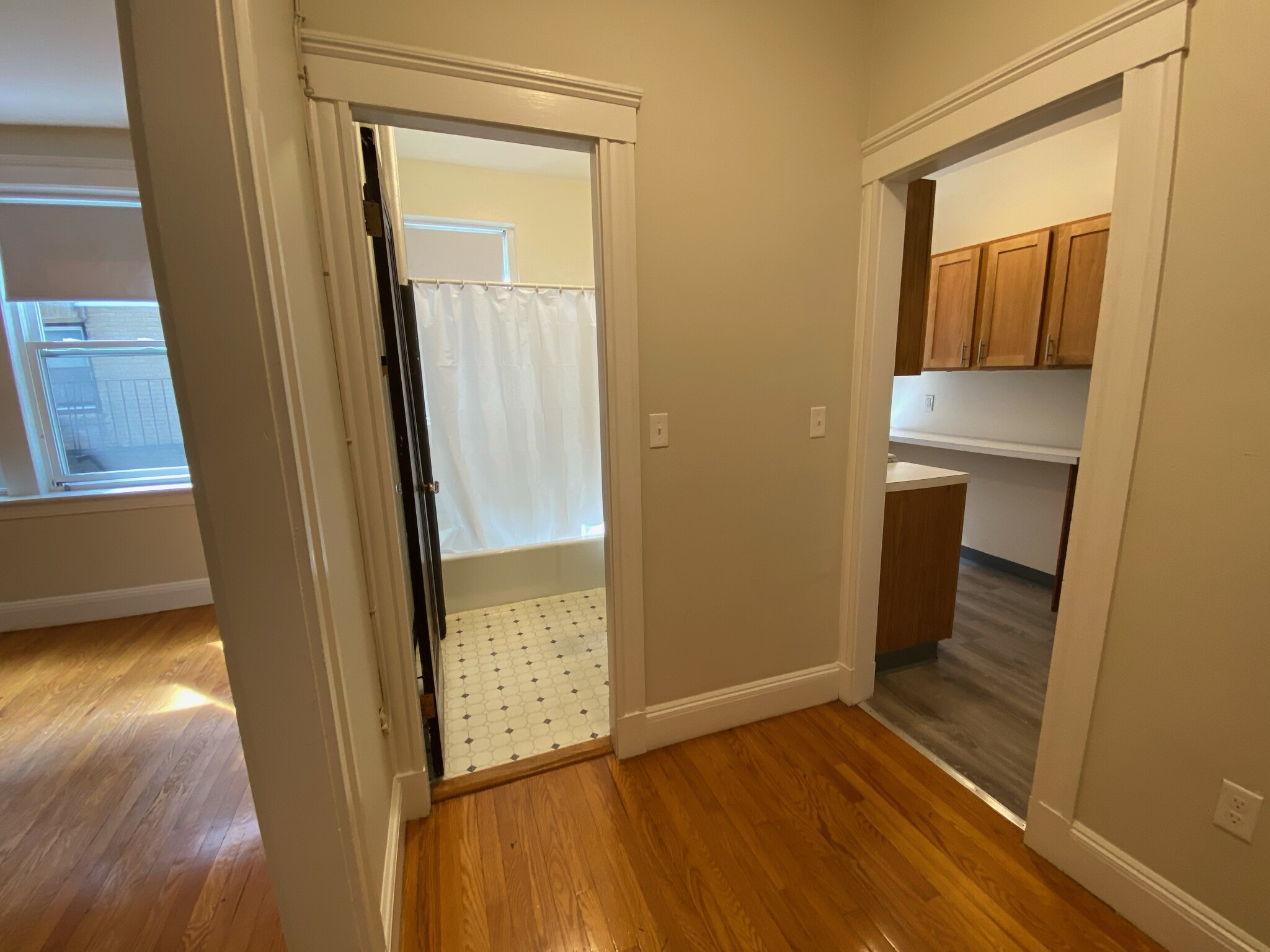 Studio bed, 1 bath apartment for rent at 1940 Commonwealth Ave Unit 47, Brighton — photo 22 of 31