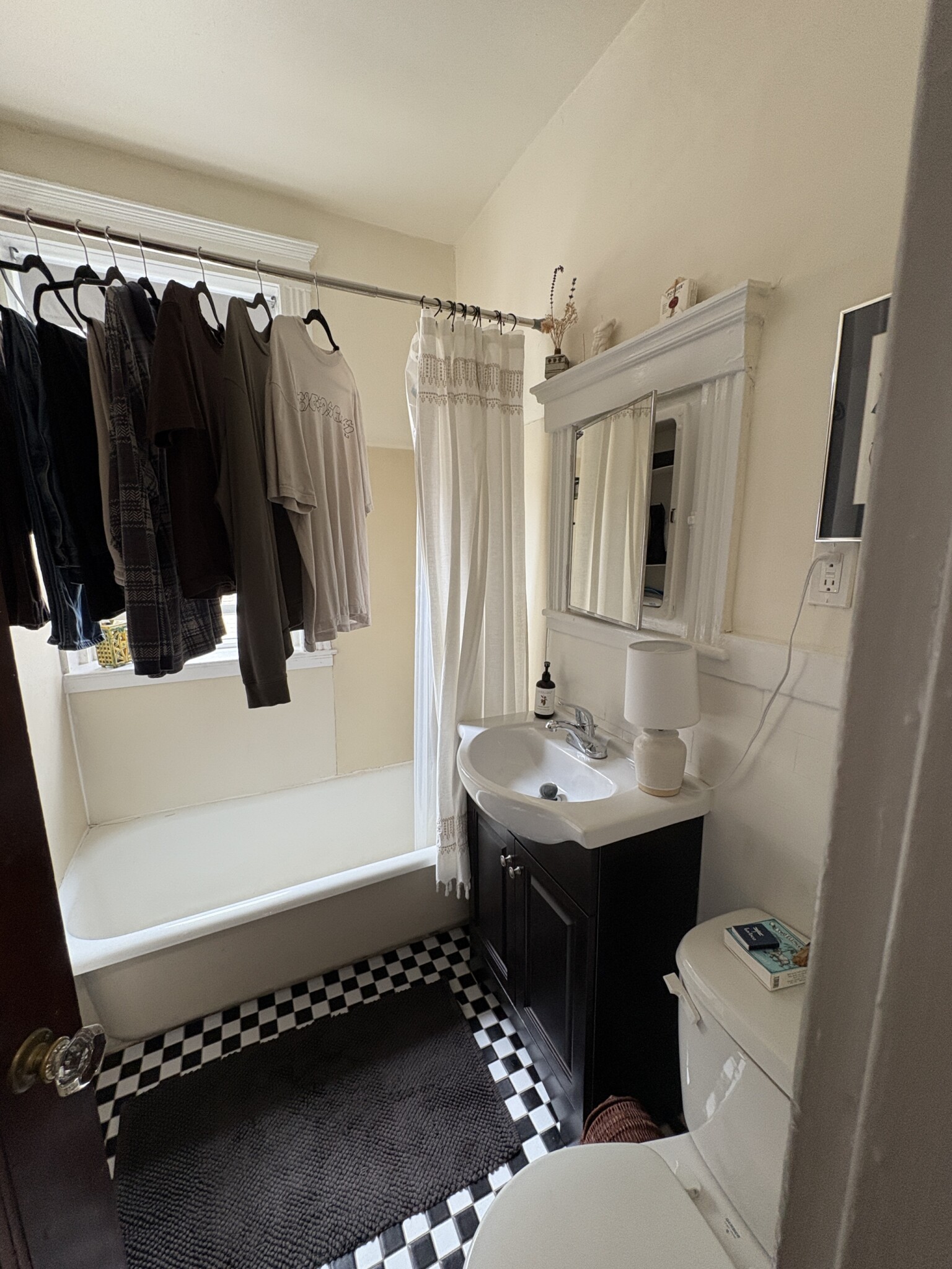 Studio bed, 1 bath apartment for rent at 1940 Commonwealth Ave Unit 47, Brighton — photo 6 of 31