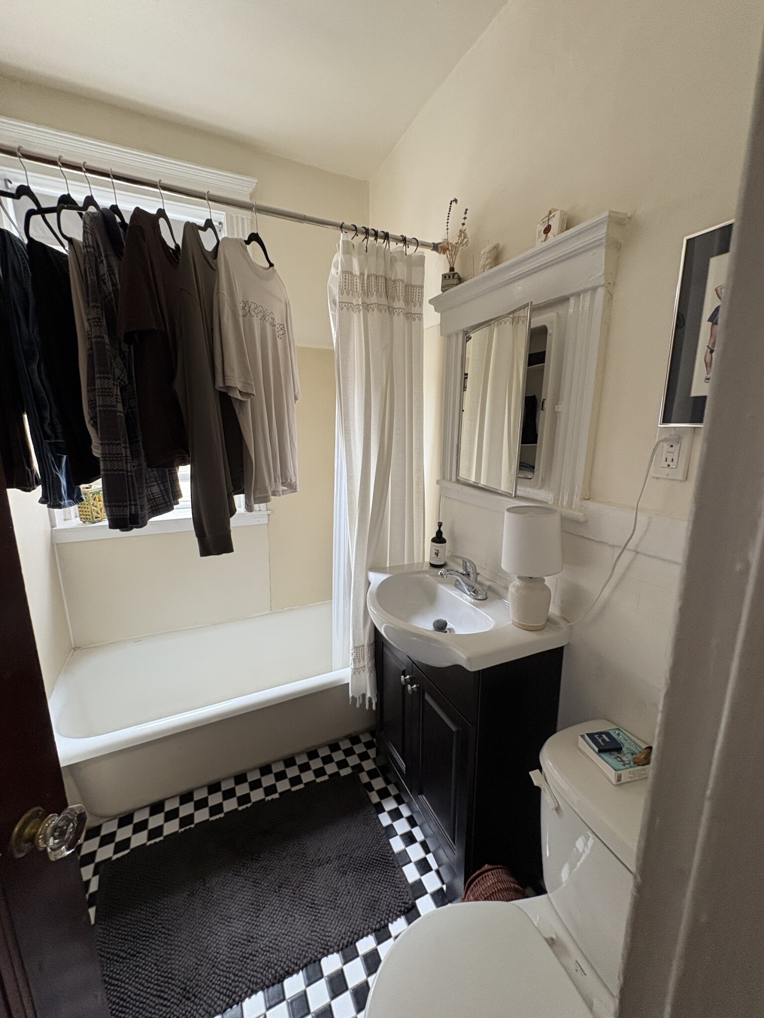Studio bed, 1 bath apartment for rent at 1940 Commonwealth Ave Unit 47, Brighton — photo 5 of 31
