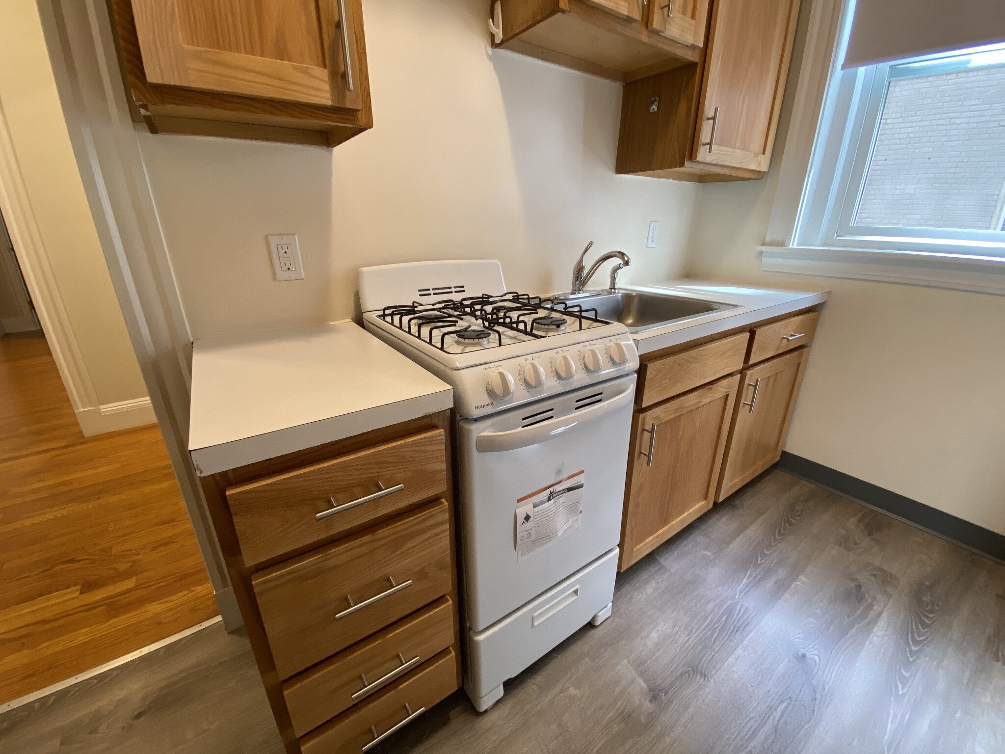 Studio bed, 1 bath apartment for rent at 1940 Commonwealth Ave Unit 47, Brighton — photo 24 of 31