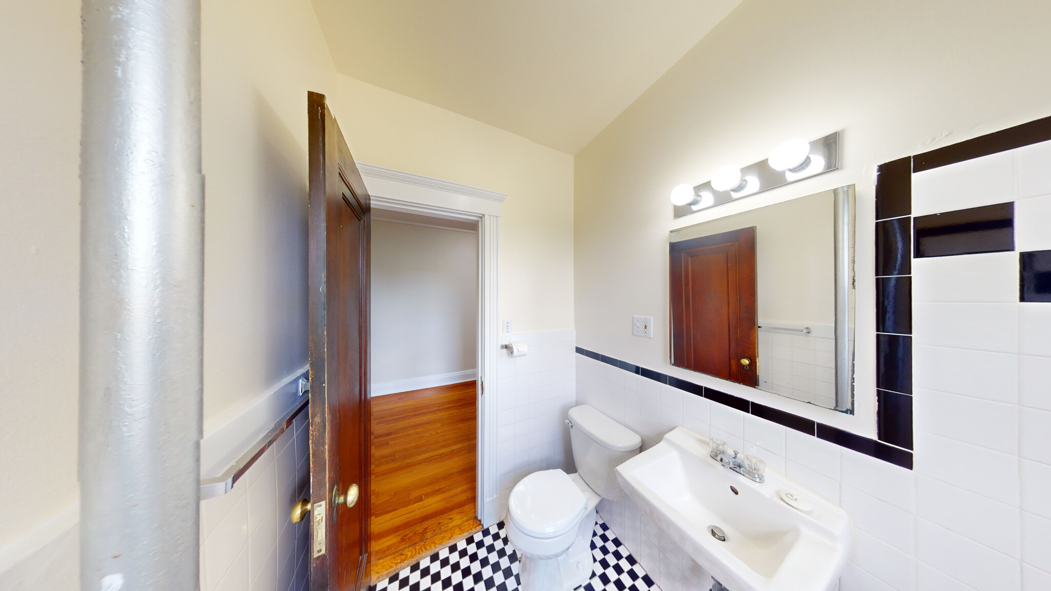 1 bed, 1 bath apartment for rent at 1940 Commonwealth Ave Unit 53, Brighton — photo 7 of 14