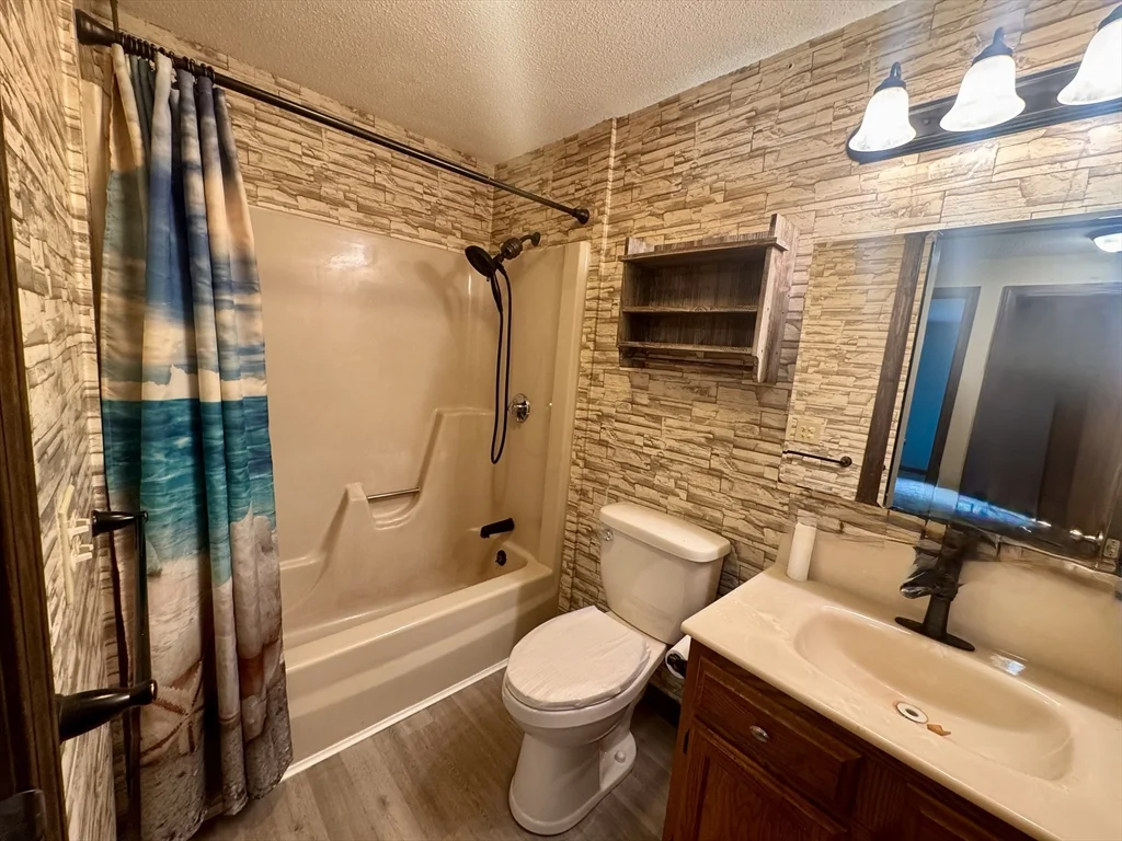 2 bed, 1 bath apartment for rent at 1940 Phillips Rd Unit 25, Far North — photo 8 of 22