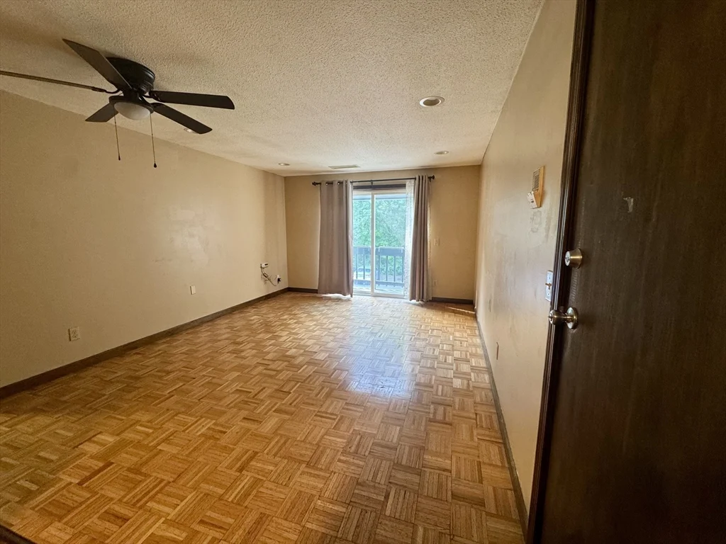 2 bed, 1 bath apartment for rent at 1940 Phillips Rd Unit 25, Far North — photo 5 of 22