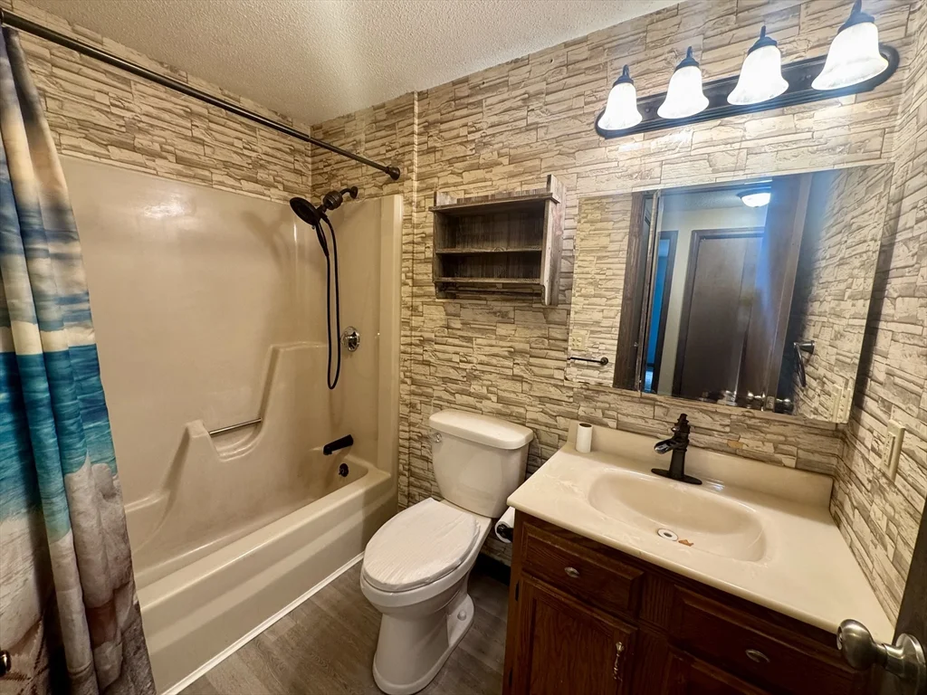 2 bed, 1 bath apartment for rent at 1940 Phillips Rd Unit 25, Far North — photo 7 of 22