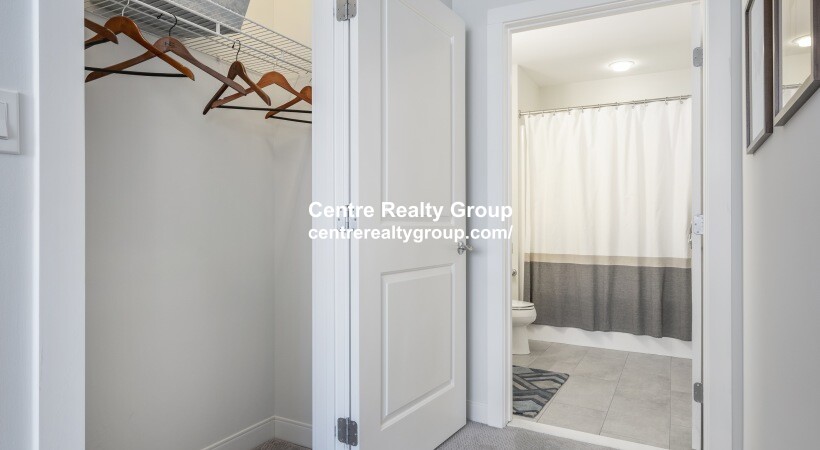 1 bed, 1 bath apartment for rent at 1940 Washington St Unit 1, Auburndale — photo 6 of 9