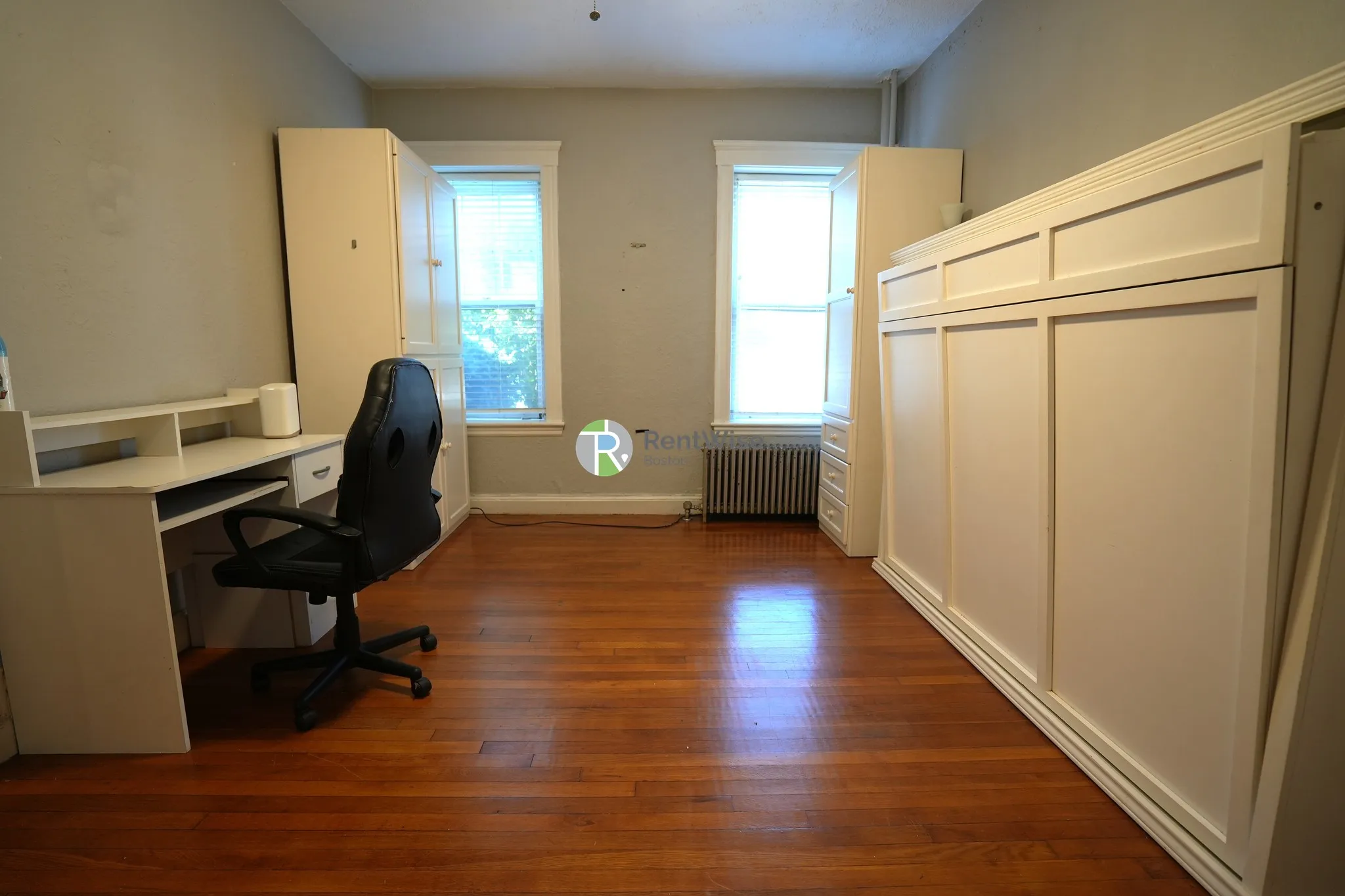 Studio bed, 1 bath apartment for rent at 1945 Commonwealth Ave Unit 1, Brighton — photo 3 of 15