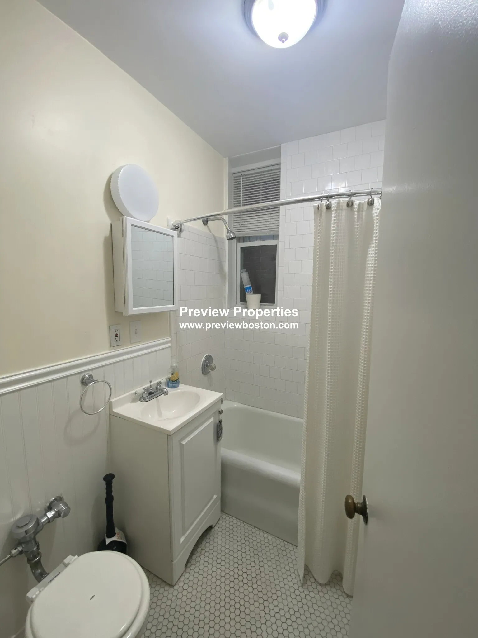 1 bed, 1 bath apartment for rent at 1945 Commonwealth Ave Unit 1P, Brighton — photo 18 of 18