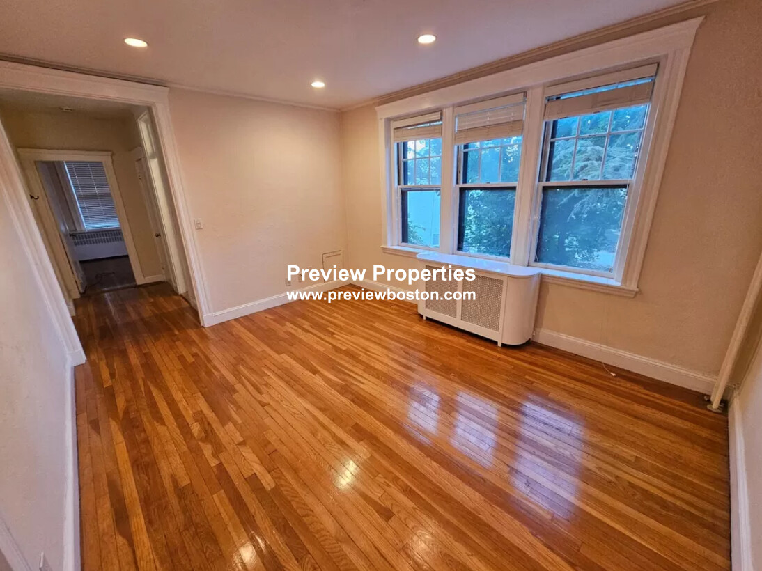 1 bed, 1 bath apartment for rent at 1945 Commonwealth Ave Unit 33P, Brighton