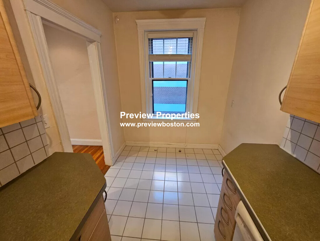 1 bed, 1 bath apartment for rent at 1945 Commonwealth Ave Unit 33P, Brighton — photo 12 of 12