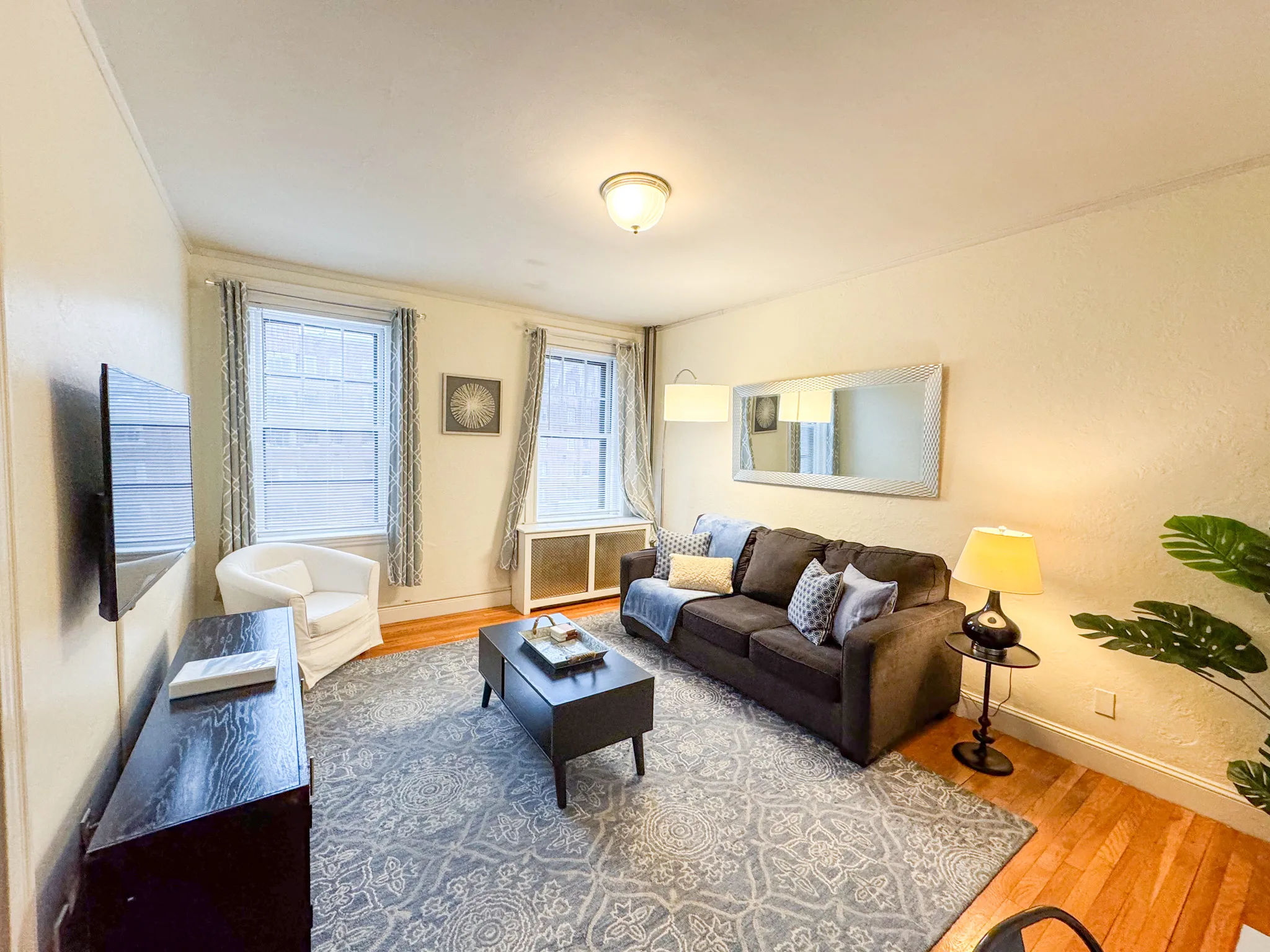 1 bed, 1 bath apartment for rent at 1945 Commonwealth Ave Unit 47, Brighton — photo 4 of 12