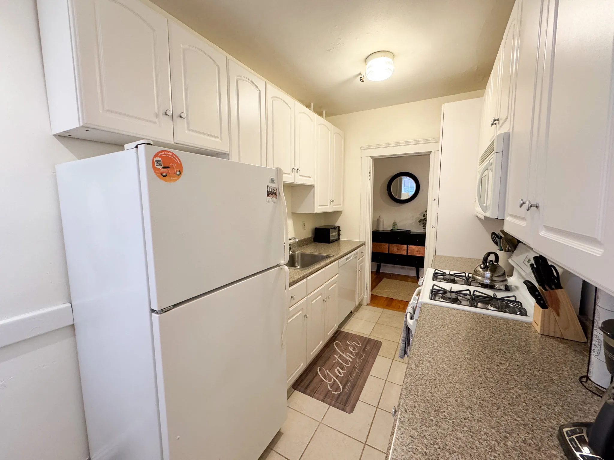 1 bed, 1 bath apartment for rent at 1945 Commonwealth Ave Unit 47, Brighton — photo 7 of 12