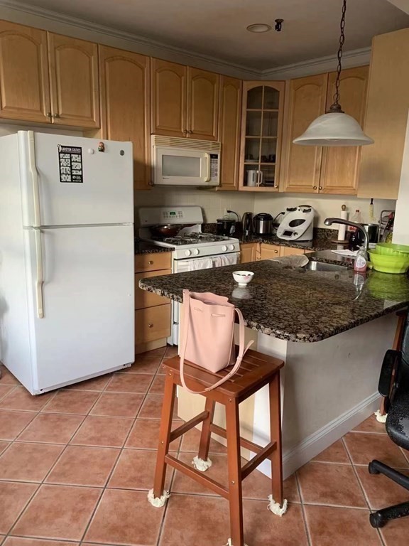 3 bed, 2 bath apartment for rent at 1945 Commonwealth Ave Unit 66, Brighton