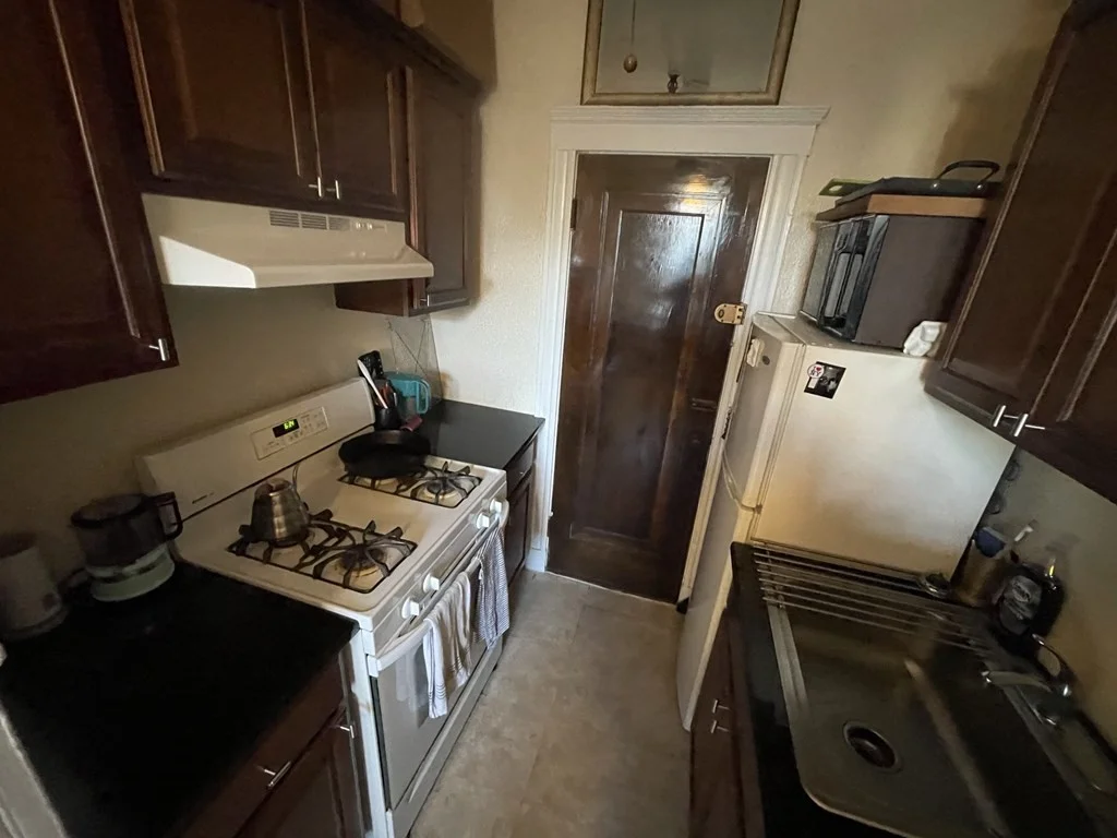 Studio bed, 1 bath apartment for rent at 1949 Commonwealth Ave Unit 34, Brighton — photo 5 of 6