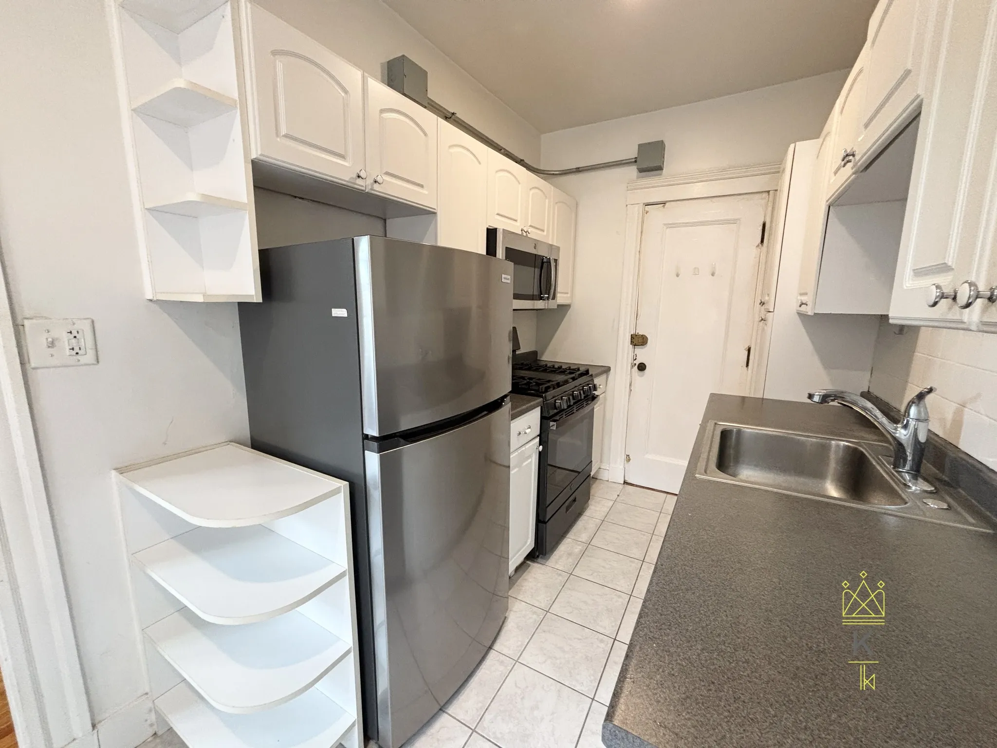 1 bed, 1 bath apartment for rent at 1949 Commonwealth Ave Unit 52, Brighton — photo 5 of 11