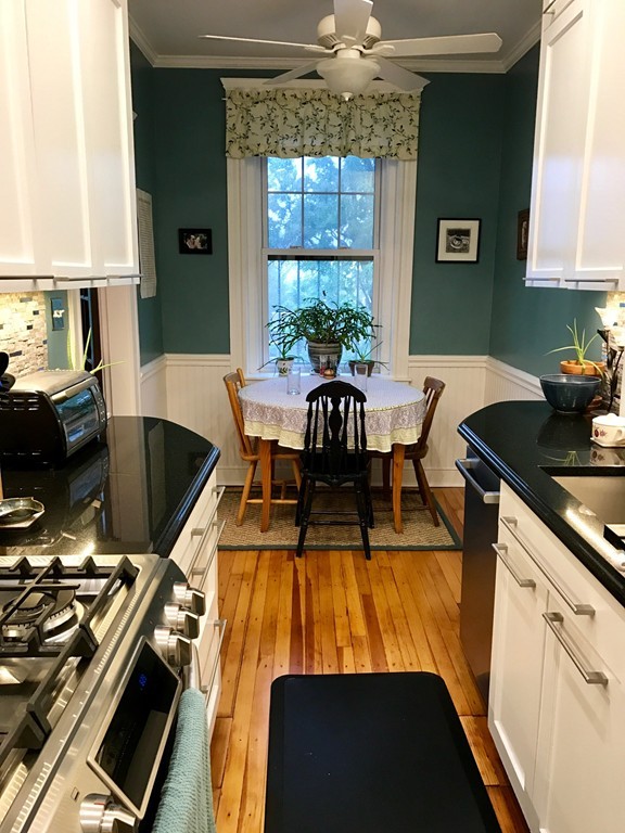 1 bed, 1 bath apartment for rent at 1949 Commonwealth Ave Unit 65, Brighton — photo 3 of 10