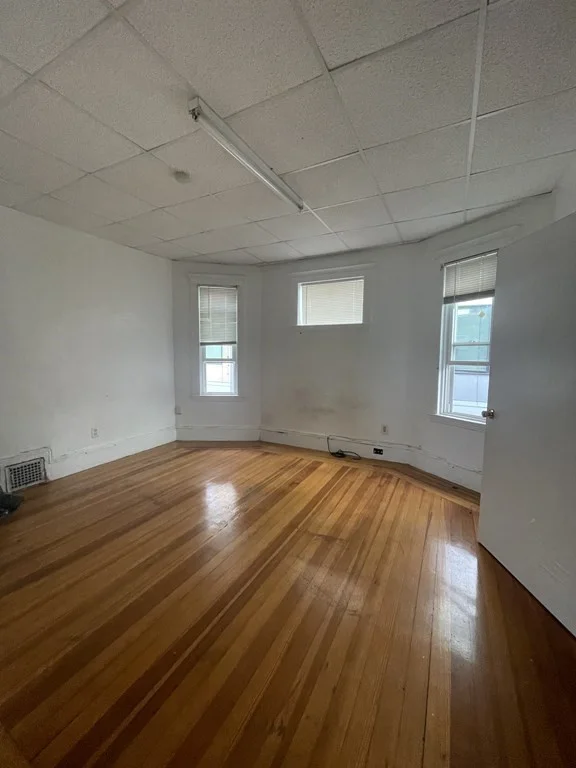 4 bed, 1 bath apartment for rent at 1949 Dorchester Ave Unit 3, Boston — photo 17 of 20