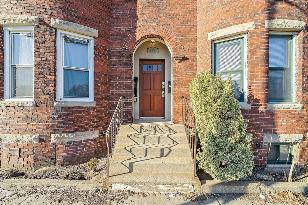 2 bed, 1 bath apartment for rent at 195 Cambridge St Unit 3, Boston — photo 13 of 15