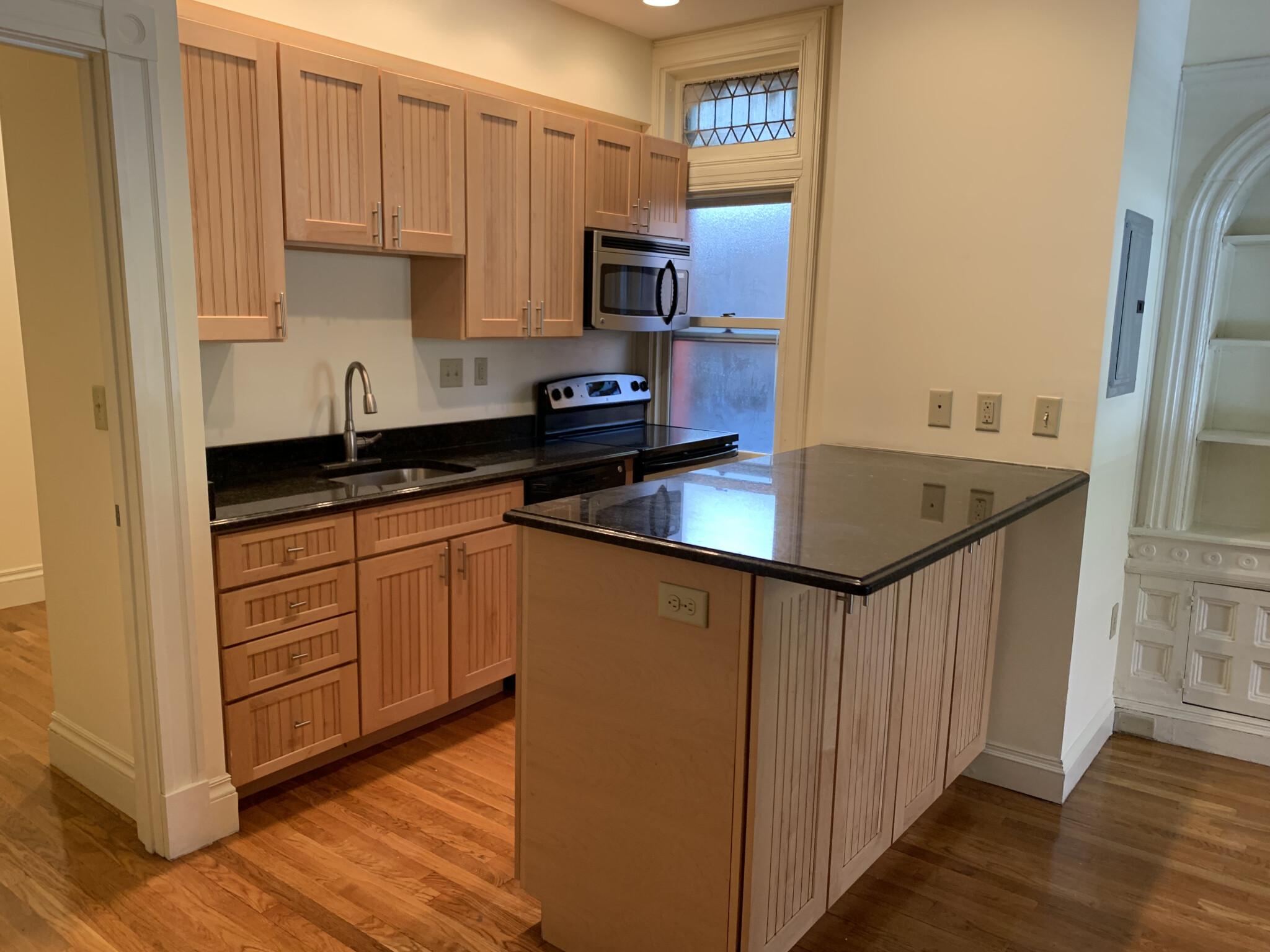 1 bed, 1 bath apartment for rent at 195 Commonwealth Ave Unit 1D, Back Bay — photo 2 of 20