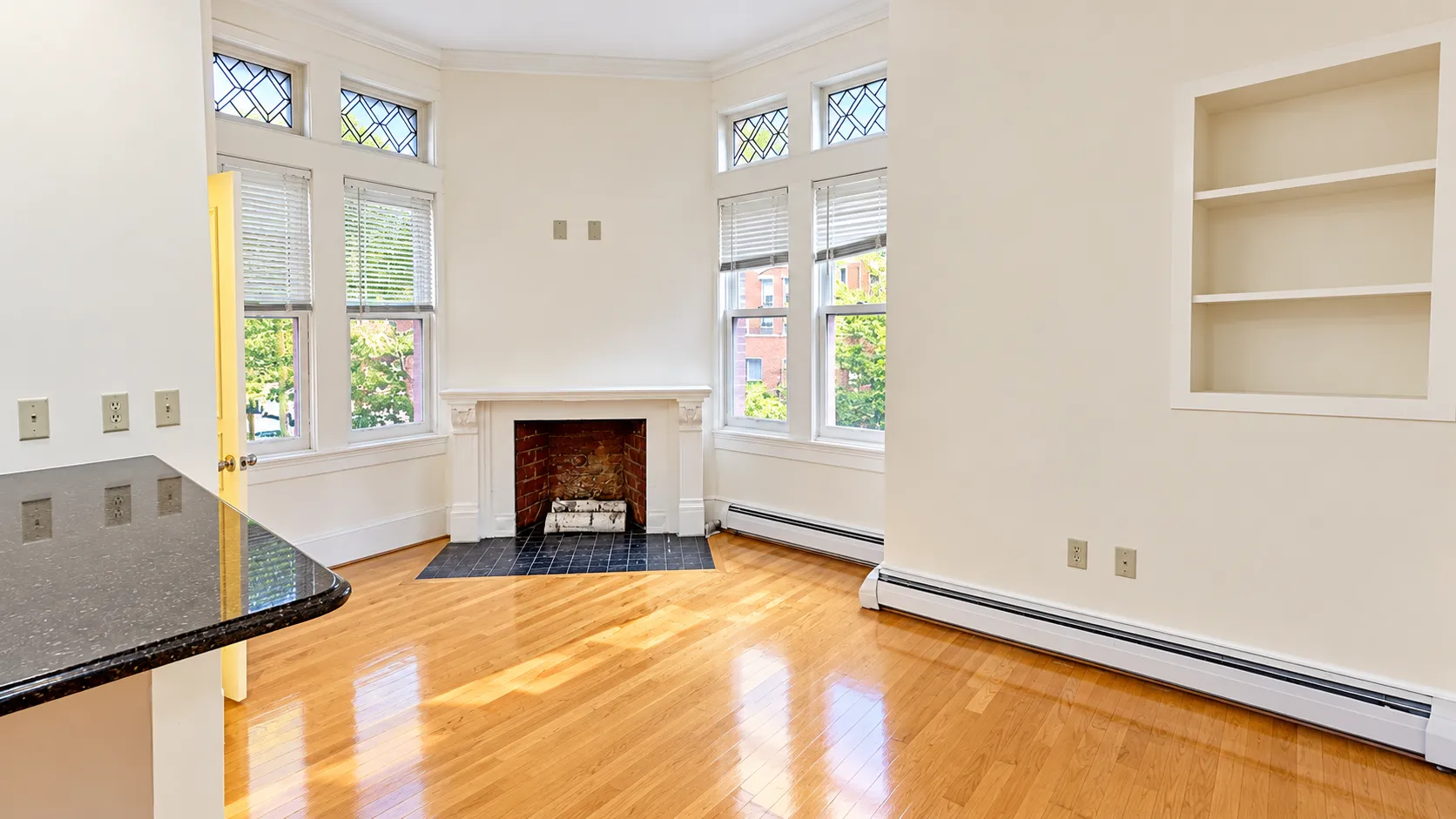 1 bed, 1 bath apartment for rent at 195 Commonwealth Ave Unit 3, Back Bay — photo 2 of 9