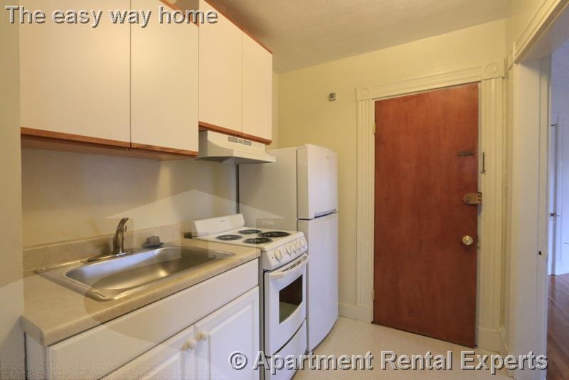 1 bed, 1 bath apartment for rent at 195 Concord Ave Unit 12, Huron Village — photo 6 of 13