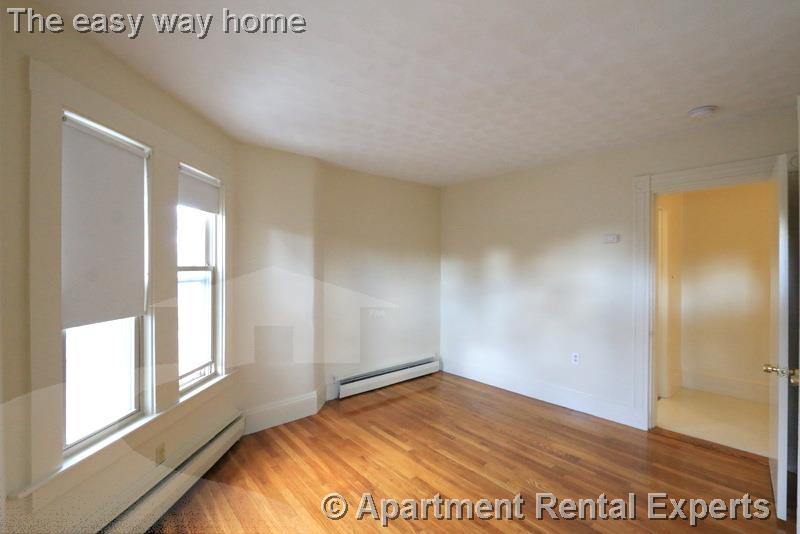 1 bed, 1 bath apartment for rent at 195 Concord Ave Unit 12, Huron Village — photo 3 of 13