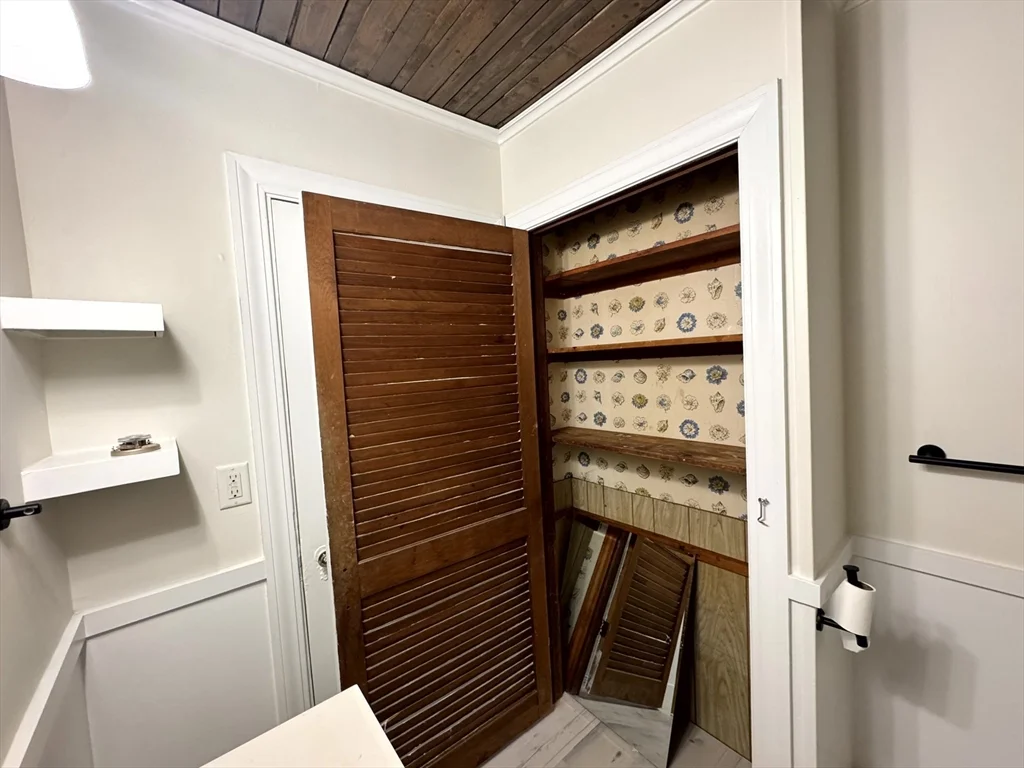 3 bed, 1 bath apartment for rent at 195 Court St Unit 2, Plymouth — photo 29 of 34