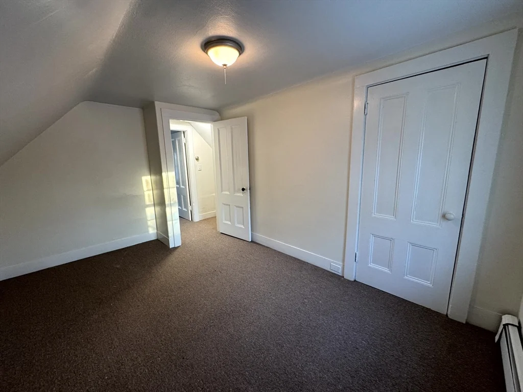 3 bed, 1 bath apartment for rent at 195 Court St Unit 2, Plymouth — photo 24 of 34