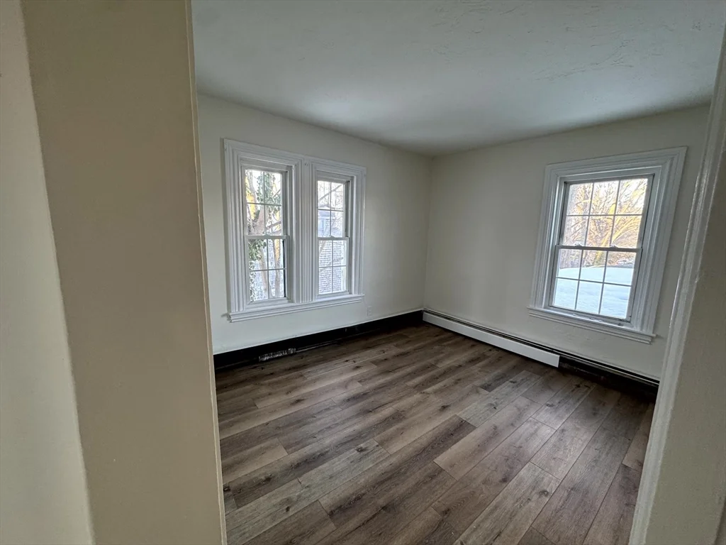 3 bed, 1 bath apartment for rent at 195 Court St Unit 2, Plymouth — photo 3 of 34