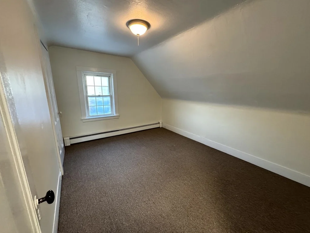 3 bed, 1 bath apartment for rent at 195 Court St Unit 2, Plymouth — photo 23 of 34