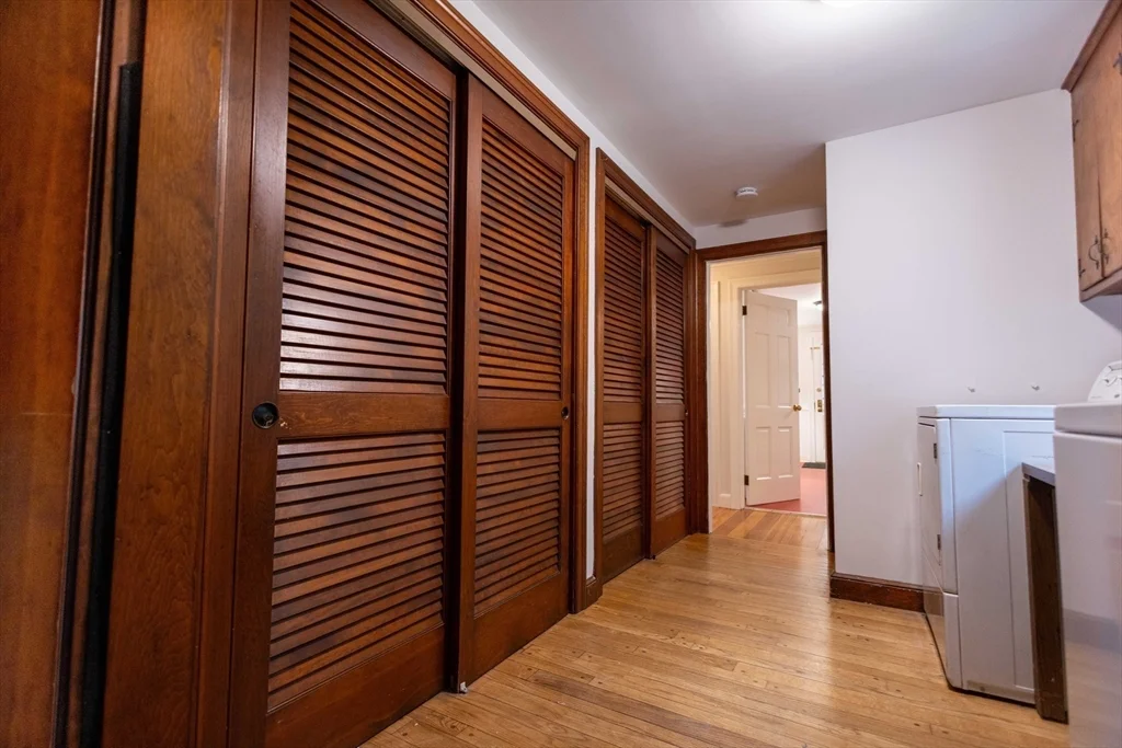 4 bed, 1 bath apartment for rent at 195 Dover Rd, Westwood — photo 17 of 38