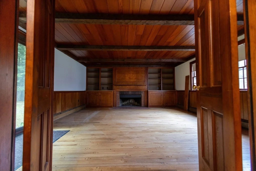 4 bed, 1 bath apartment for rent at 195 Dover Rd, Westwood — photo 14 of 38
