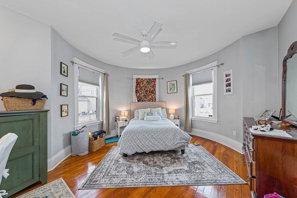 4 bed, 1.5 bath apartment for rent at 195 East Cottage St Unit 2, Dorchester — photo 7 of 25
