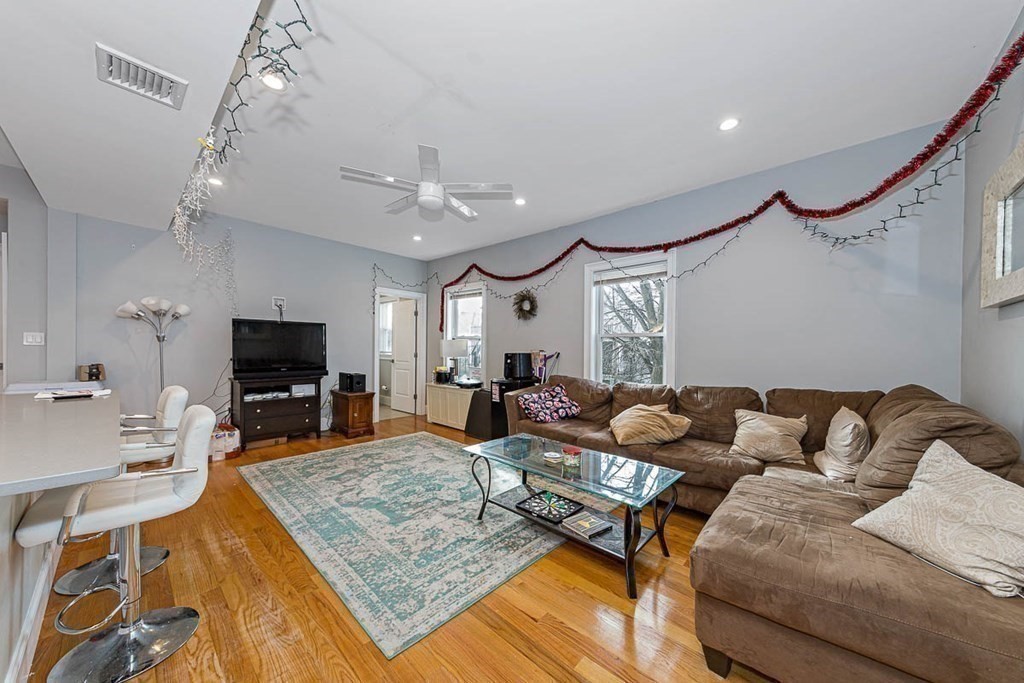 4 bed, 1.5 bath apartment for rent at 195 East Cottage St Unit 2, Dorchester — photo 19 of 25